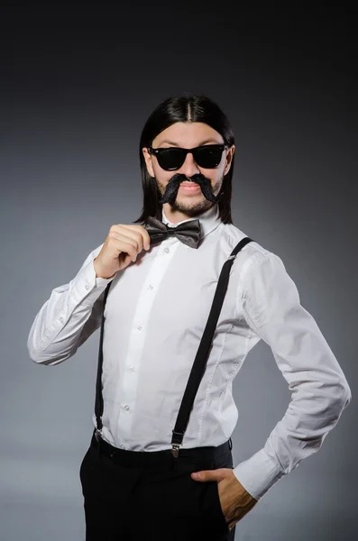 Hombre con bigote y gafas de sol —  Fotos de Stock