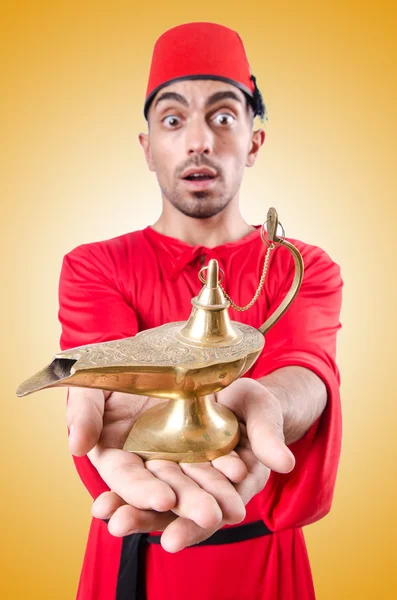 Turk man met lamp — Stockfoto