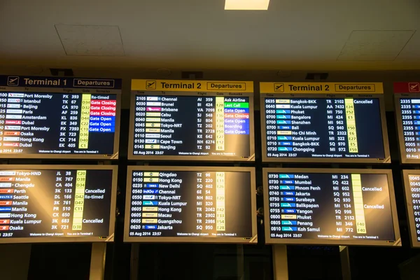 Information board at Changi airport — Stock Photo, Image