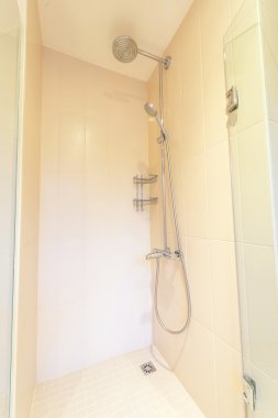 Modern tuvaletin içi.