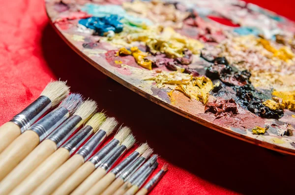 Paleta de artistas en concepto de arte — Foto de Stock