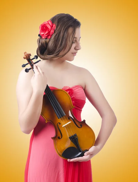 Chica joven con violín — Foto de Stock