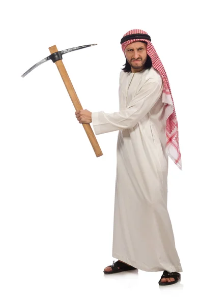 Uomo arabo con piccozza isolata su bianco — Foto Stock