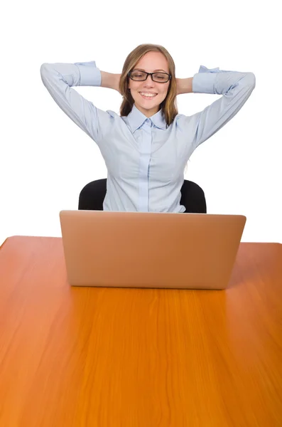 Kancelářský zaměstnanec s notebookem izolovaným na bílé — Stock fotografie