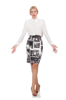 Güzel sarışın kız beyaz izole