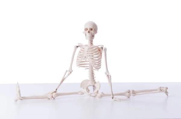 Divertente scheletro isolato su bianco — Foto Stock