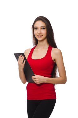 Kağıt bloknotu olan kadın beyazda yalnız.