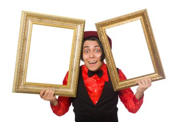 Beyaz tenli komik sanatçı.