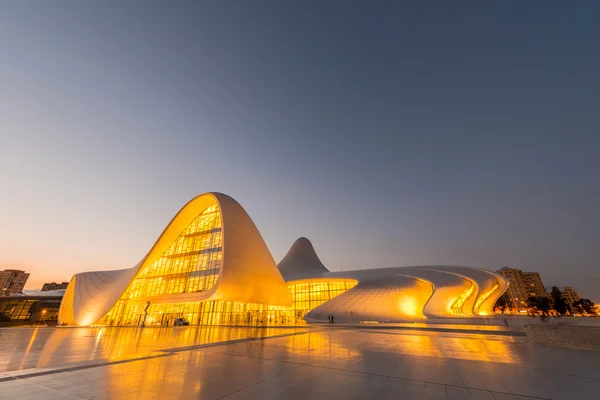 Centro Heydar Aliyev Bakú —  Fotos de Stock