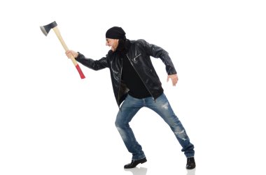 Kızgın adam beyaz izole balta ile