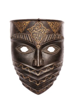 Metal maskesi üzerine beyaz izole