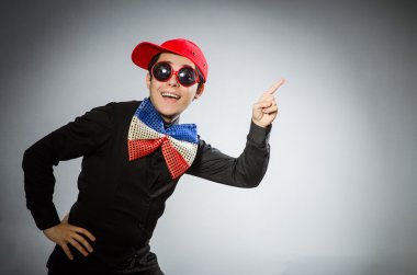 Dev papyonlu komik adam.