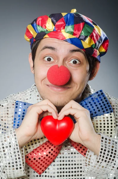 Grappige clown met rode neus — Stockfoto