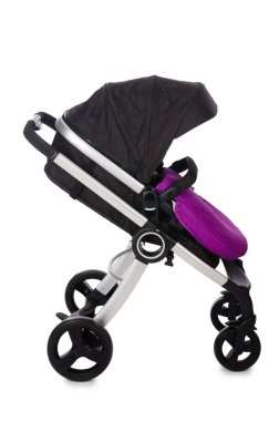 Beyaz arkaplanda çocuk arabası izole edildi