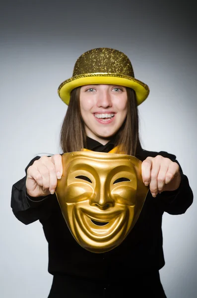 Maskeli kadın komik bir konsept — Stok fotoğraf