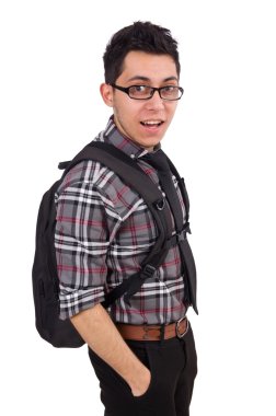 Sırt çantalı genç bir çalışan beyaza izole edilmiş.