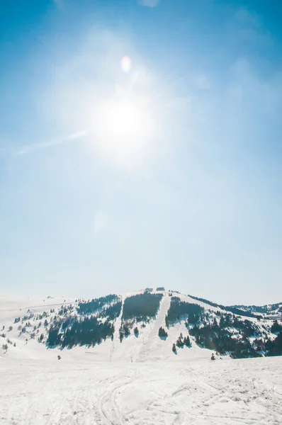 Winter mountains on bright winter day — Stock Photo, Image