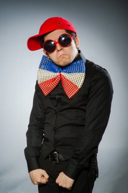 Dev papyonlu komik adam.