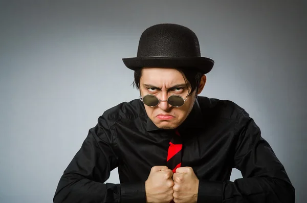 Uomo divertente con cappello vintage — Foto Stock