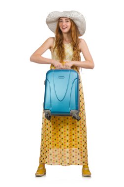 Yaz seyahatine hazır bir kadın, beyaz tenli.