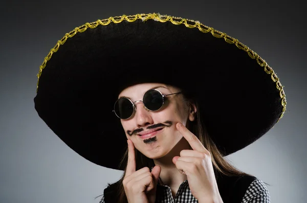 Persoon met sombrero hoed in grappig concept — Stockfoto