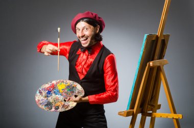 Sanat konseptinde erkek sanatçı