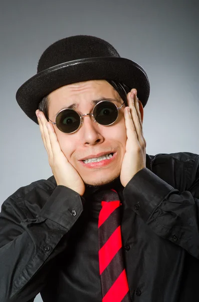 Hombre divertido con sombrero vintage —  Fotos de Stock