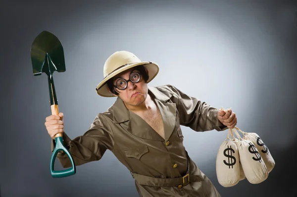 Man wearing safari hat in funny concept — Stock Photo, Image