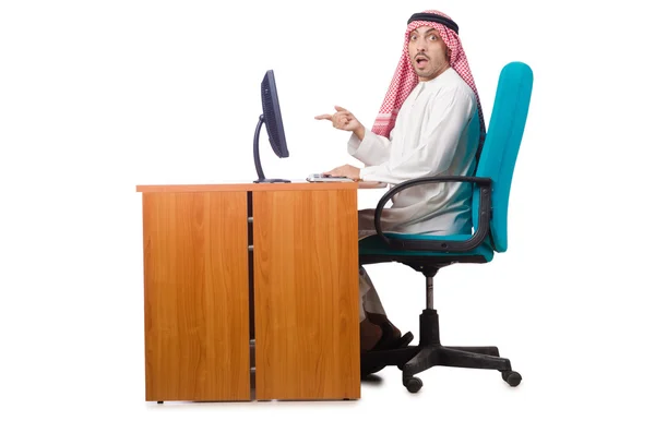 Arabische man werkt in het kantoor — Stockfoto