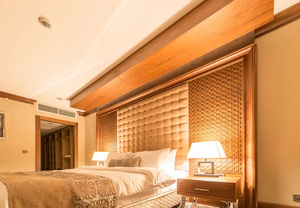 현대식 인테리어가 있는 호텔 방 — 스톡 사진