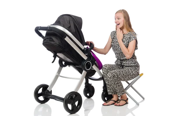 Щаслива мама зі своєю дитиною в колясці — стокове фото