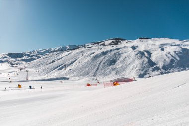 Azerbaycan 'ın Gusar bölgesinde kış dağları
