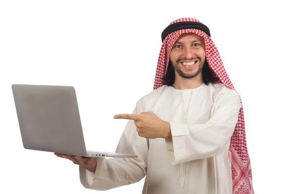 Uomo arabo con laptop isolato su bianco — Foto Stock