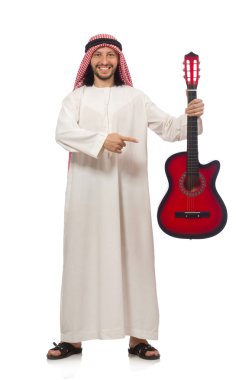 Arap adam beyazda soyutlanmış oynuyor