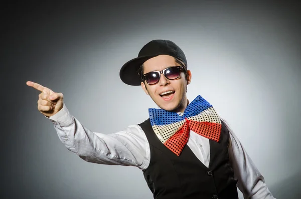 Funny man with giant bow tie — Stock Photo, Image