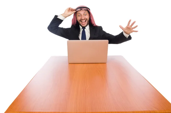 Арабський бізнесмен з комп'ютером на білому — стокове фото