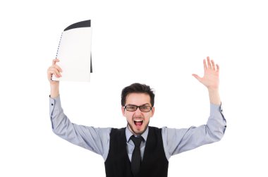 Ofis çalışanı elinde beyaz kağıt tutuyor.