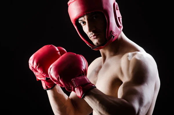 Homem muscular no conceito de boxe — Fotografia de Stock