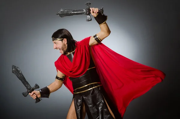Guerriero romano con spada sullo sfondo — Foto Stock