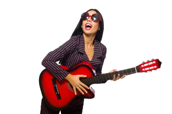 Mujer guitarrista aislado en blanco — Foto de Stock