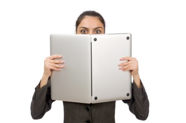 Beyaz üstünde laptop ile genç öğrenci