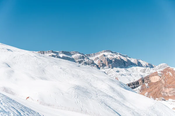 Winterbergen in de regio Gusar in Azerbeidzjan — Stockfoto