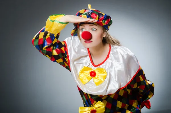 Clown dans le concept drôle — Photo