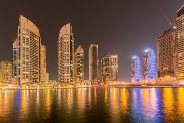 Birleşik Arap Emirlikleri, Dubai Marina bölgesinde