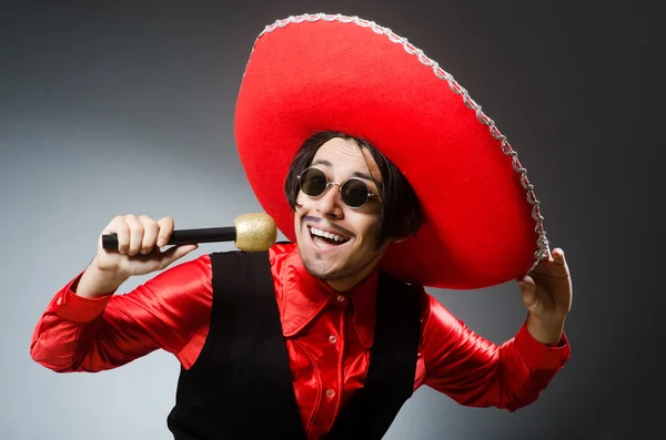 Persoon met sombrero hoed in grappig concept — Stockfoto