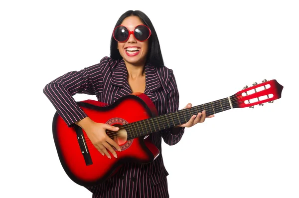 Mulher guitarrista isolado no branco — Fotografia de Stock