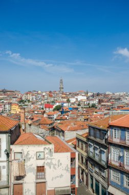 Yaz günü Porto şehrinin manzarası