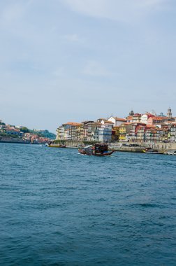 Yaz günü Porto şehrinin manzarası