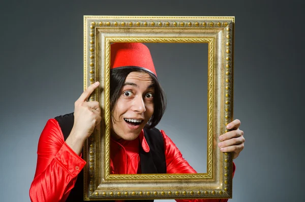 Mann mit rotem Fez-Hut — Stockfoto