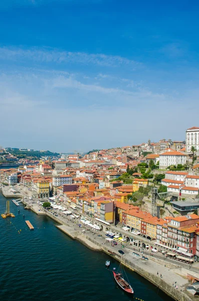 Vista de la ciudad de Oporto en el día de verano — Foto de Stock